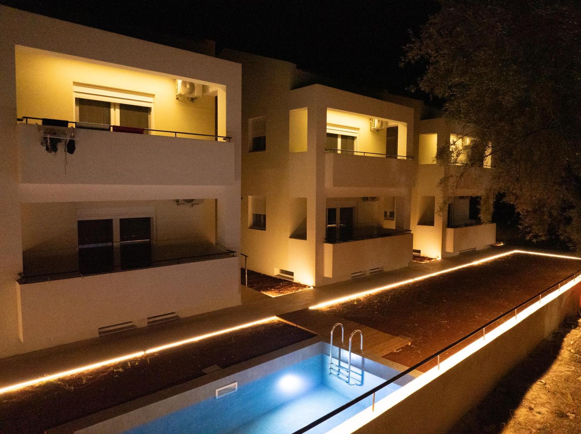 Miralis Apartments 尼基亚娜 外观 照片